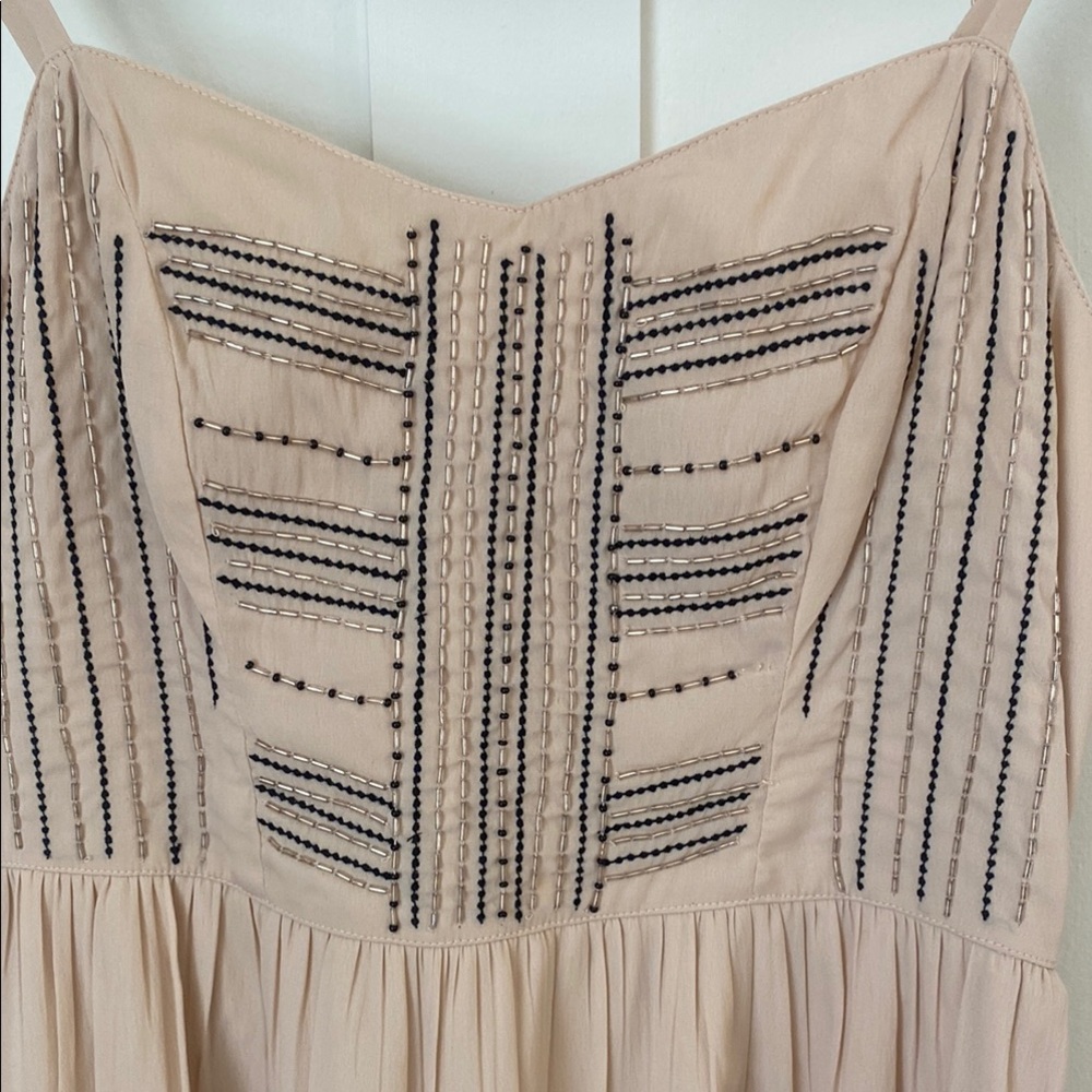 Elegant Light Pink Sleeveless Beaded Dress - Picture 6 of 6